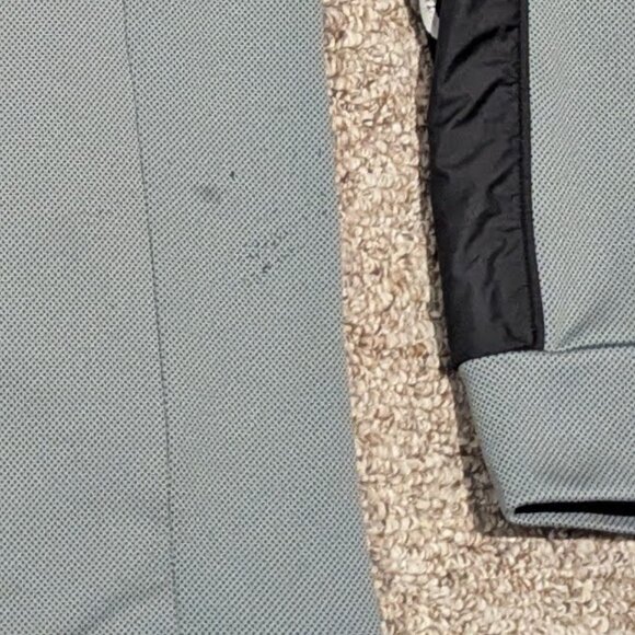 The North Face Essential Hooded Performance Jacket - Picture 13 of 13